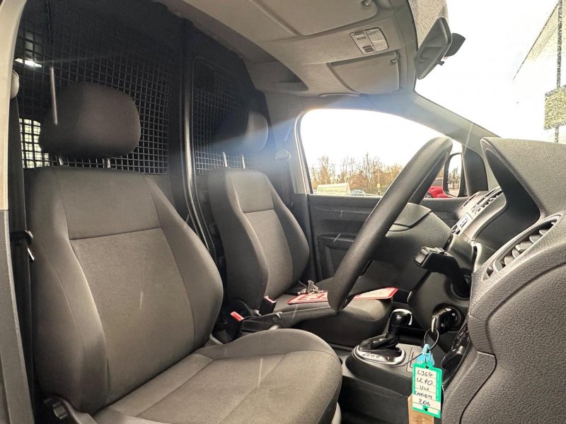 VOLKSWAGEN CADDY