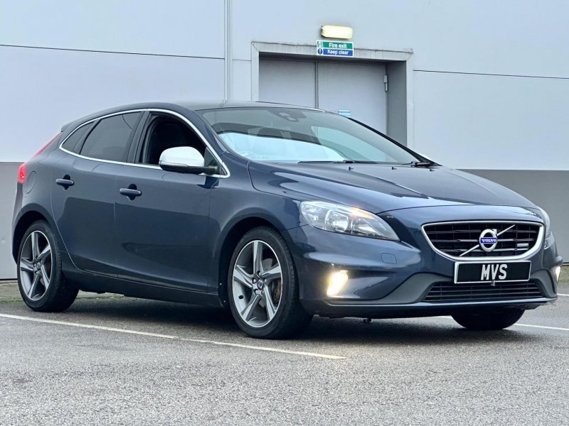 VOLVO V40
