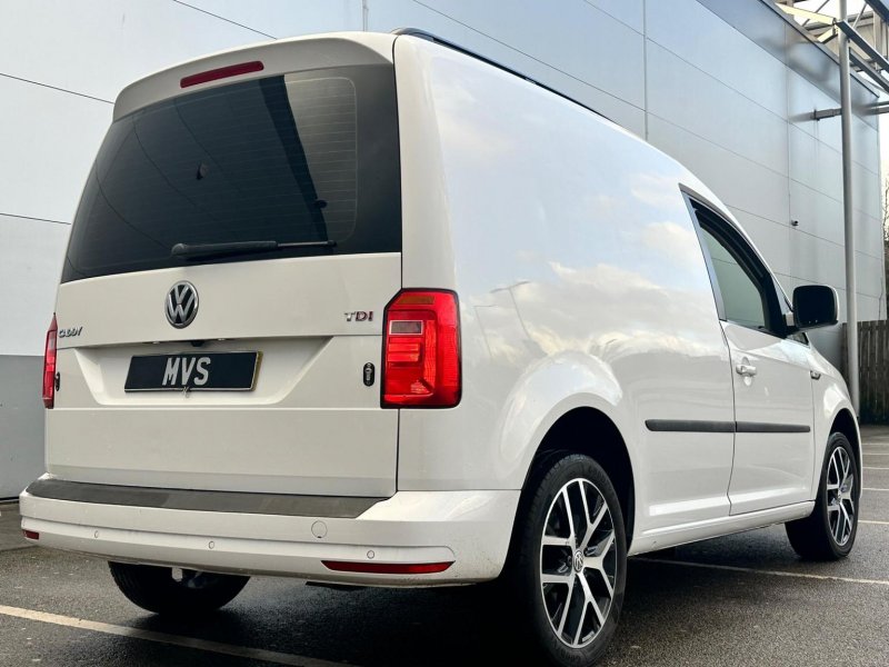 VOLKSWAGEN CADDY