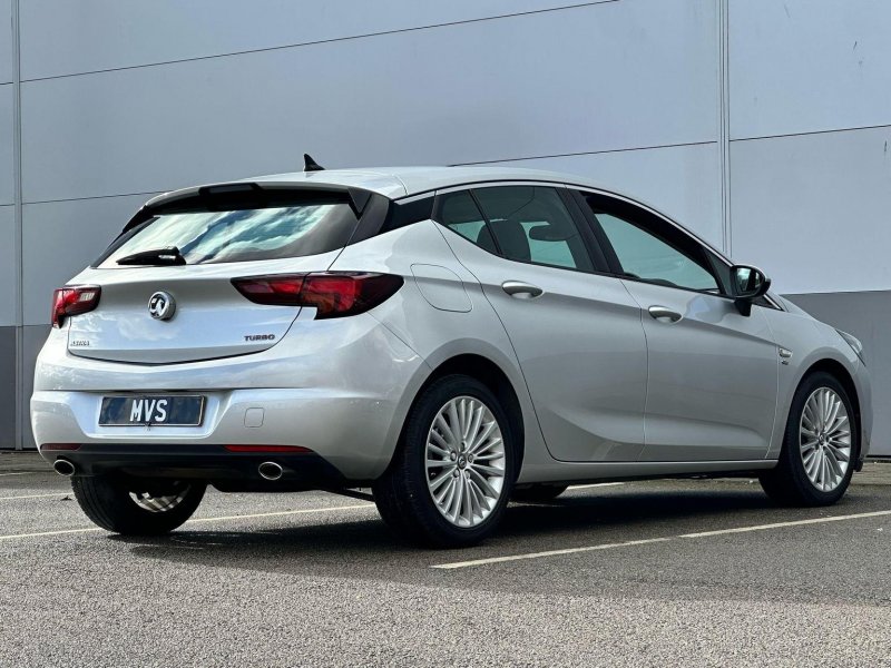 VAUXHALL ASTRA