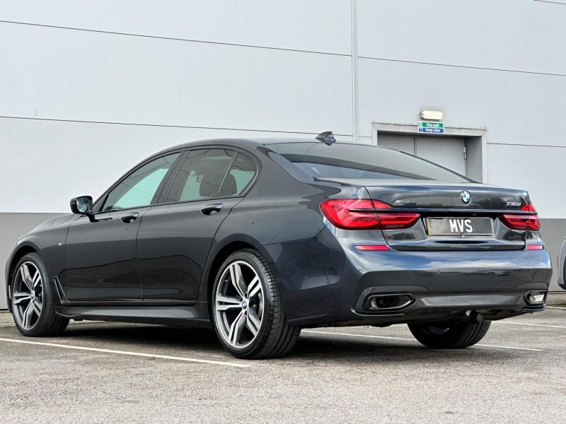 BMW 7 SERIES