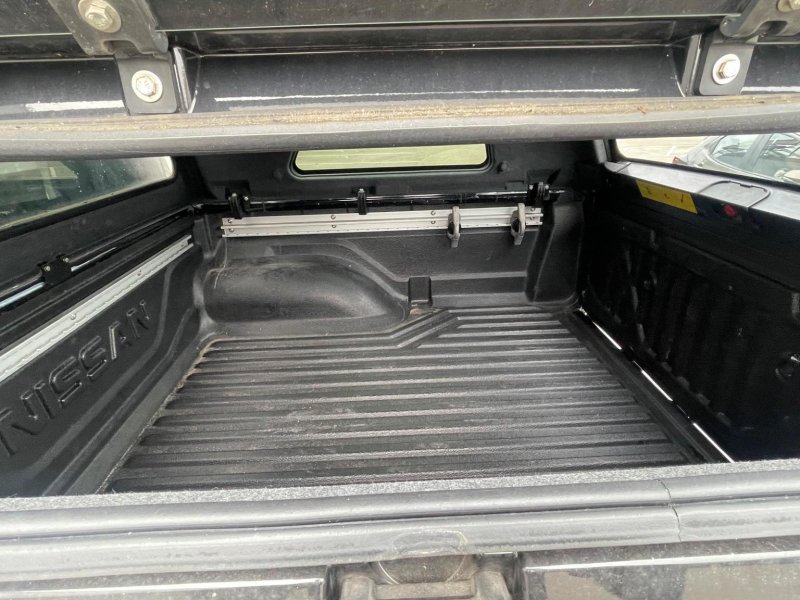 NISSAN NAVARA