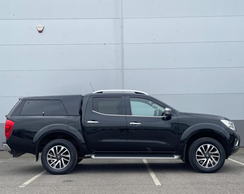 NISSAN NAVARA