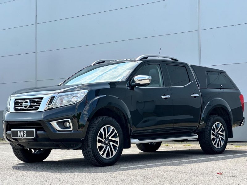 NISSAN NAVARA