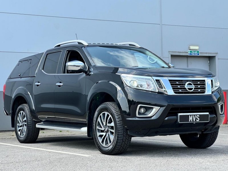 NISSAN NAVARA
