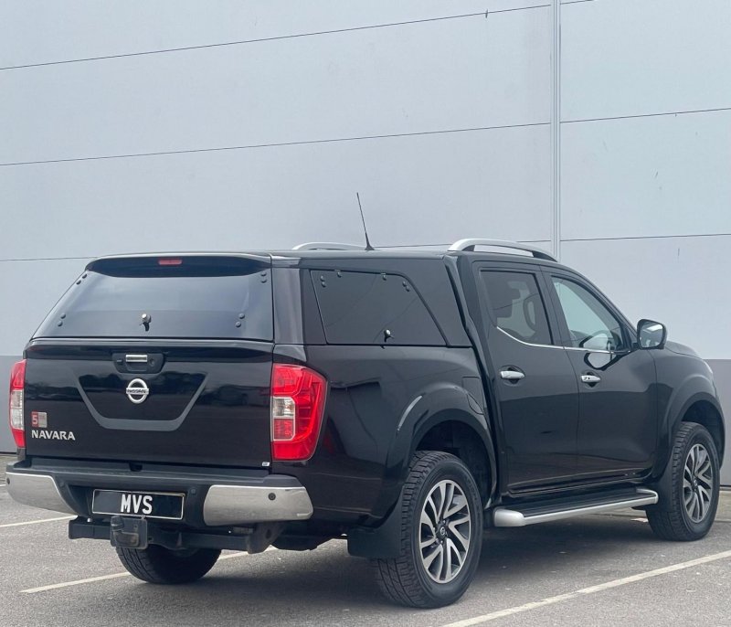 NISSAN NAVARA