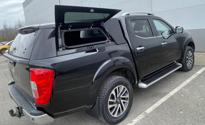NISSAN NAVARA