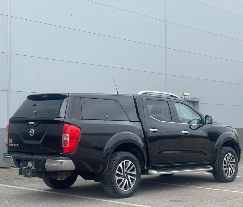 NISSAN NAVARA