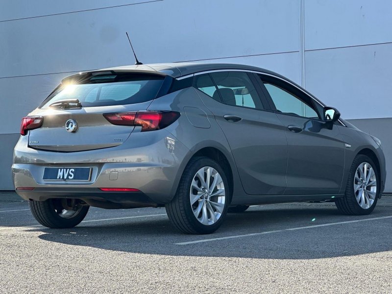 VAUXHALL ASTRA