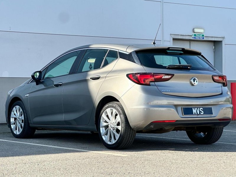 VAUXHALL ASTRA