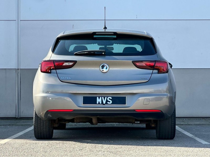 VAUXHALL ASTRA