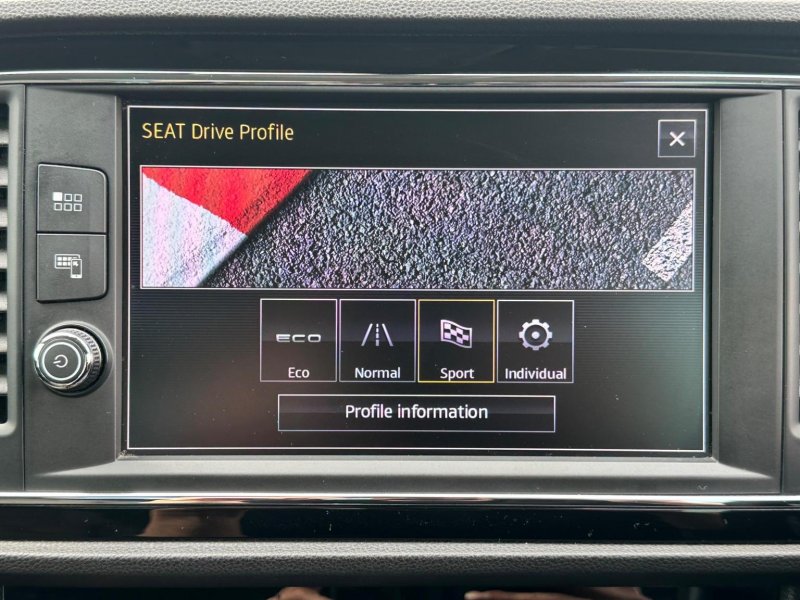 SEAT LEON