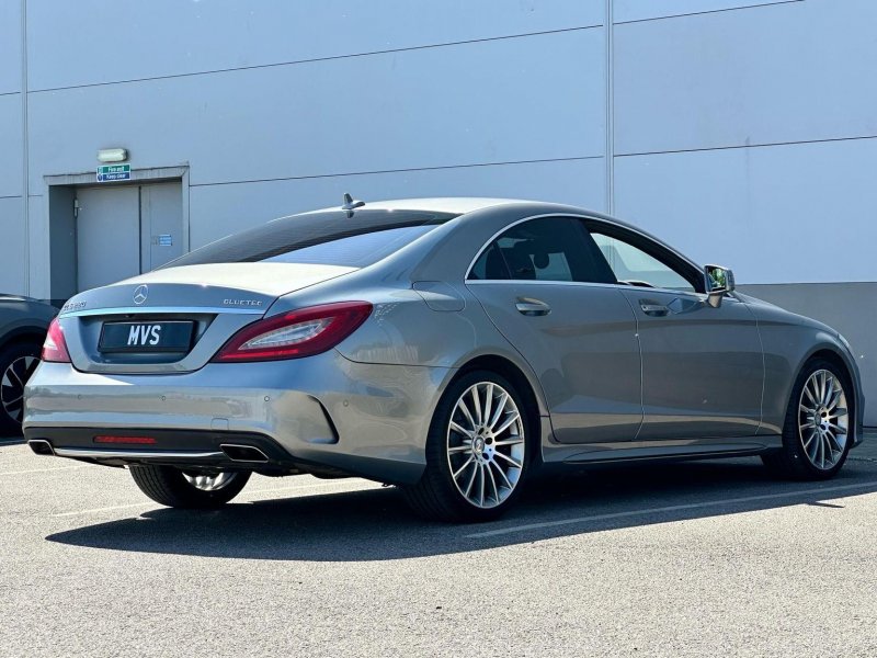 MERCEDES-BENZ CLS
