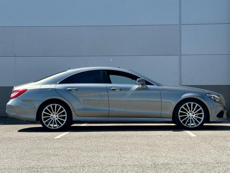 MERCEDES-BENZ CLS
