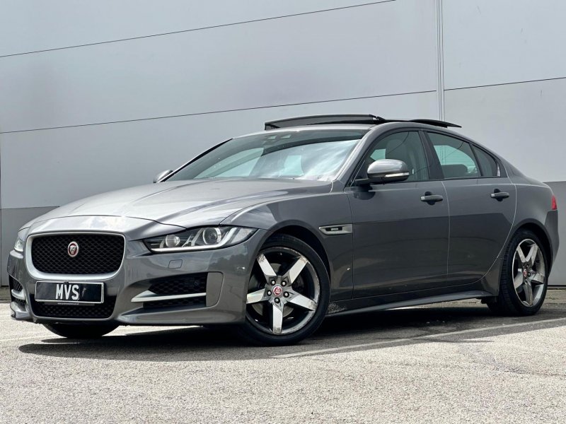 JAGUAR XE