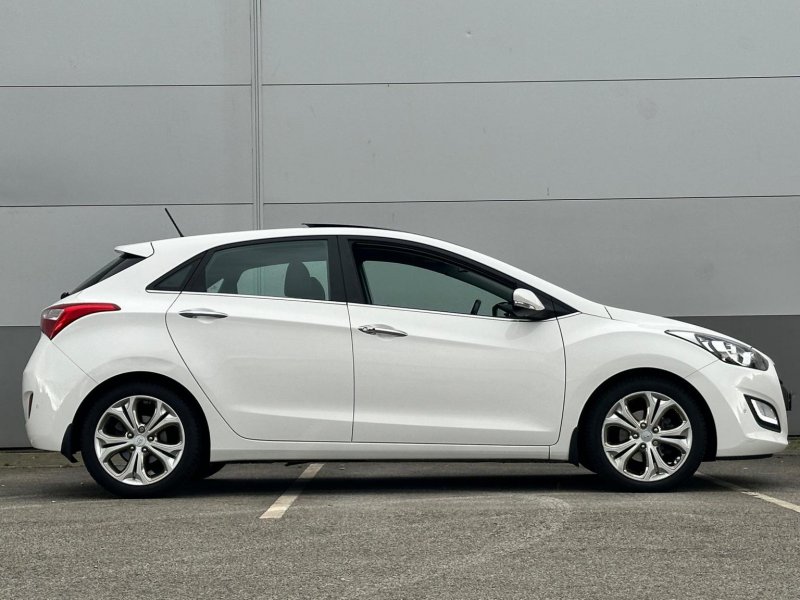 HYUNDAI I30
